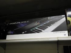 Komplete Kontrol S61 Keyboard