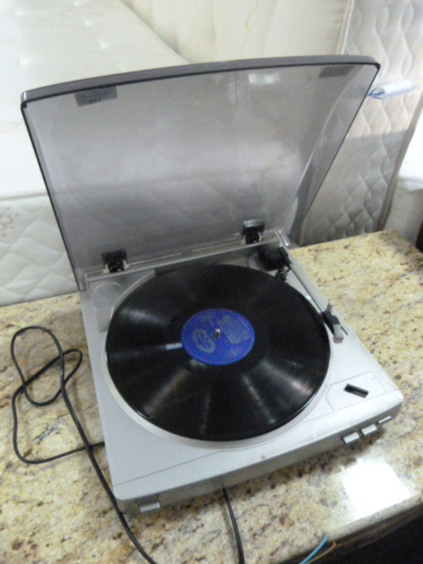 Aiwa Turntable System