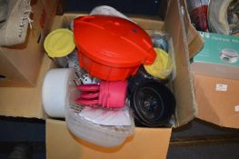 Kitchenware Including Containers, Mixing Bowls, et