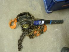 *1.6 Tonne Lever Hoist