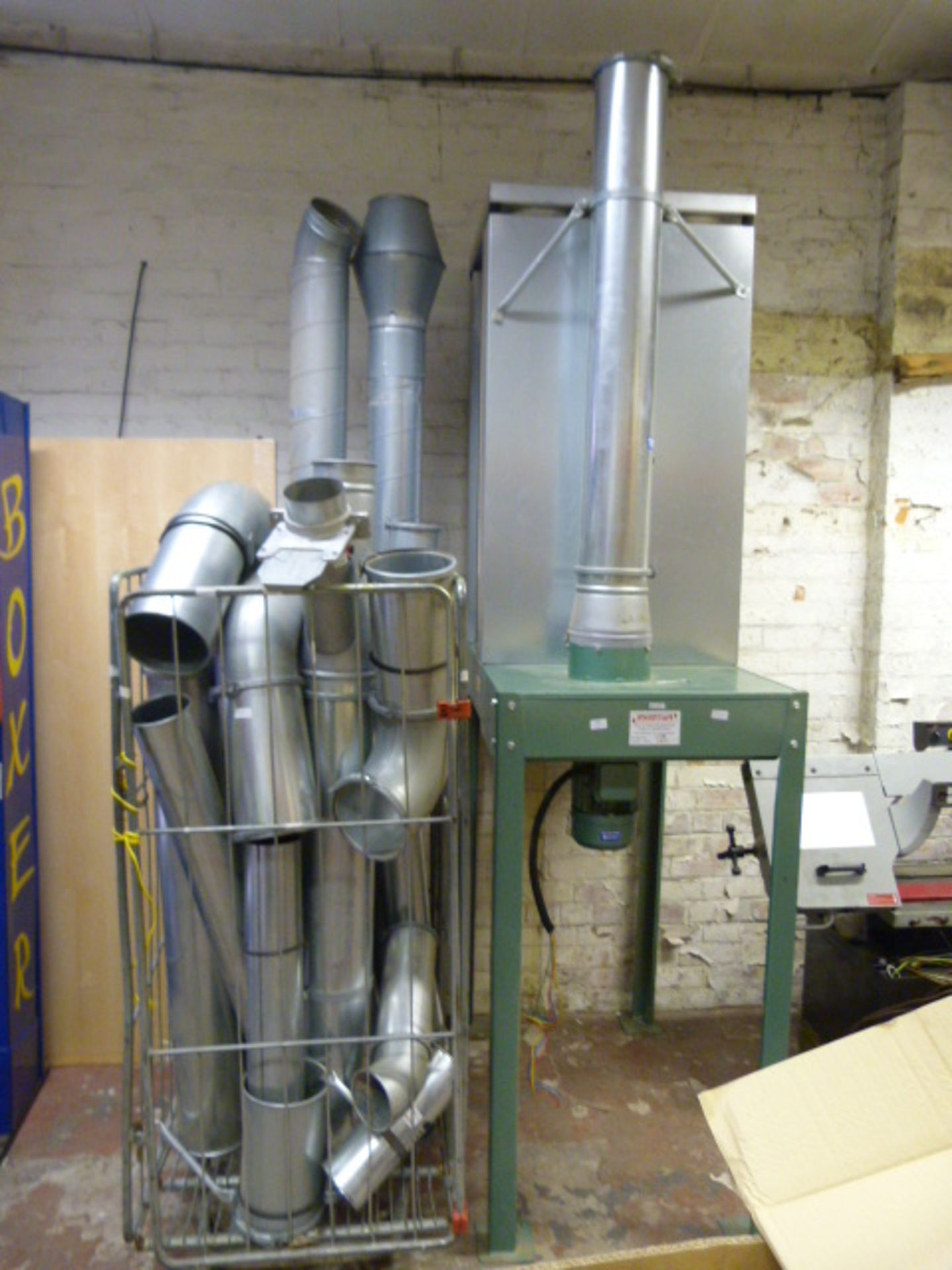 *Inventar Dust & Fume Extractor with a Cage of Ass