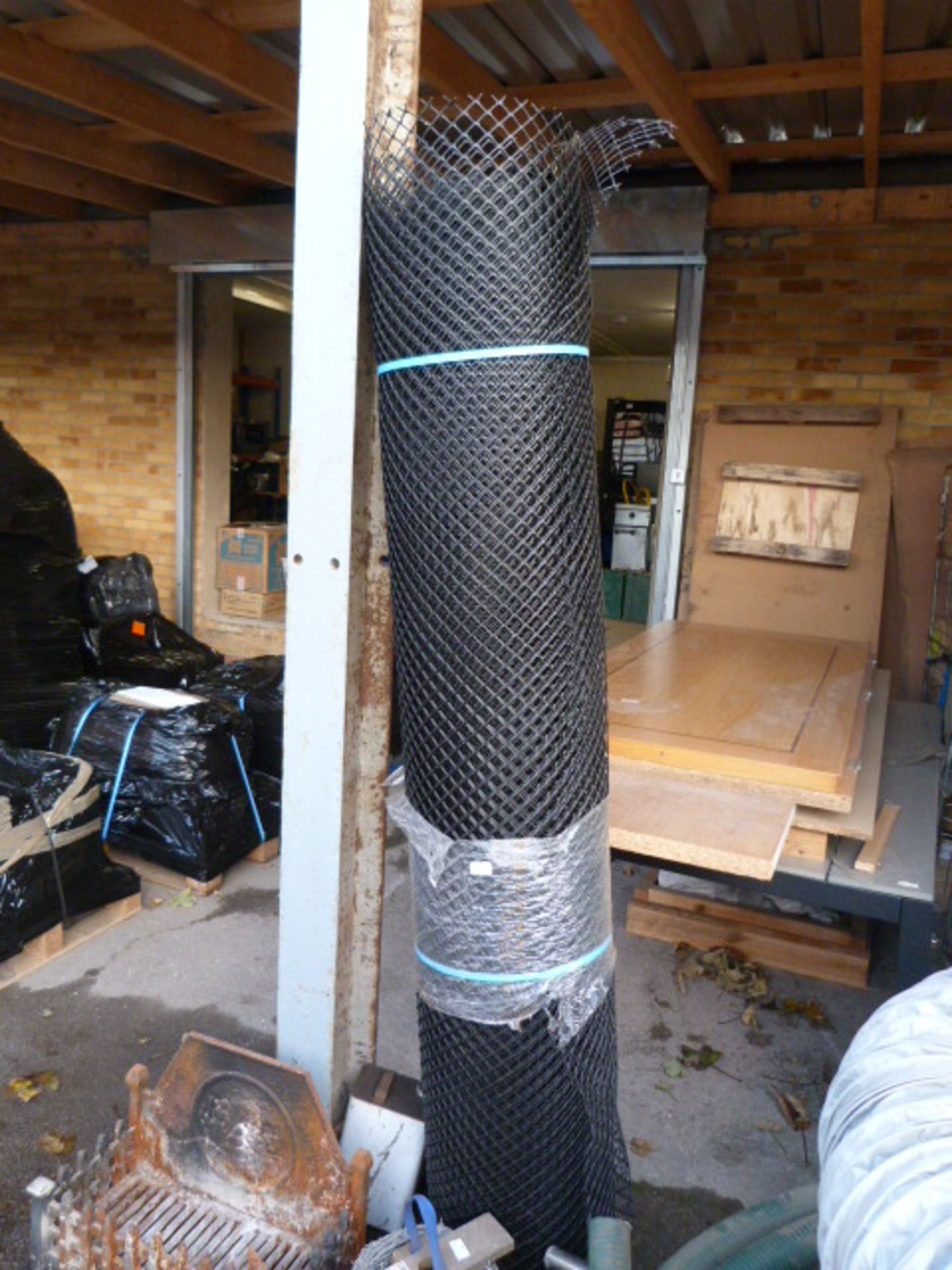 *Large Roll of Plastic Mesh