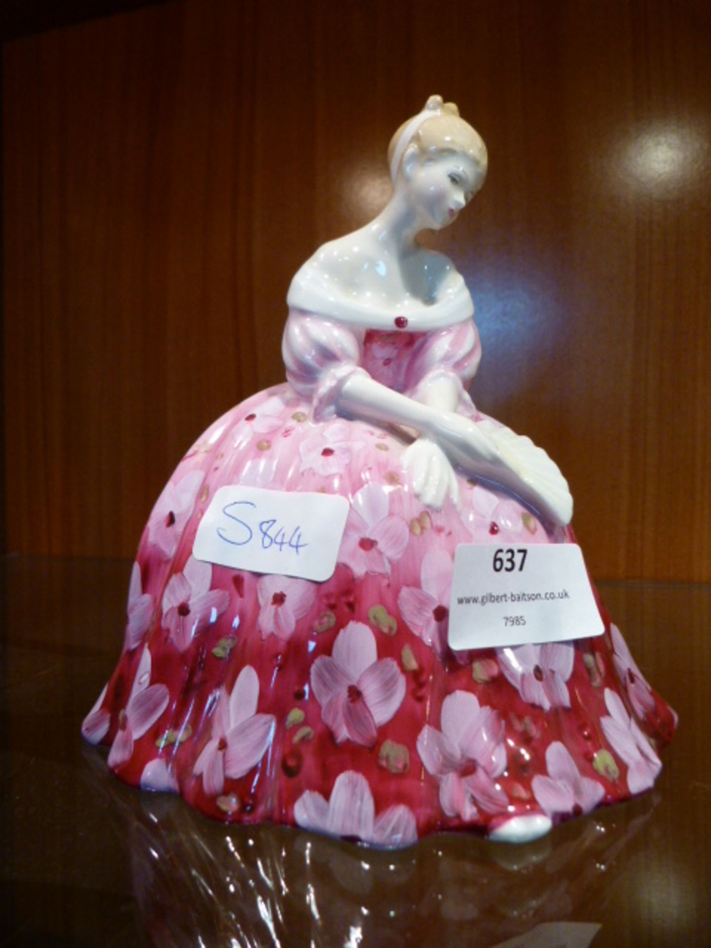 Royal Doulton Figurine - Victoria HN2471