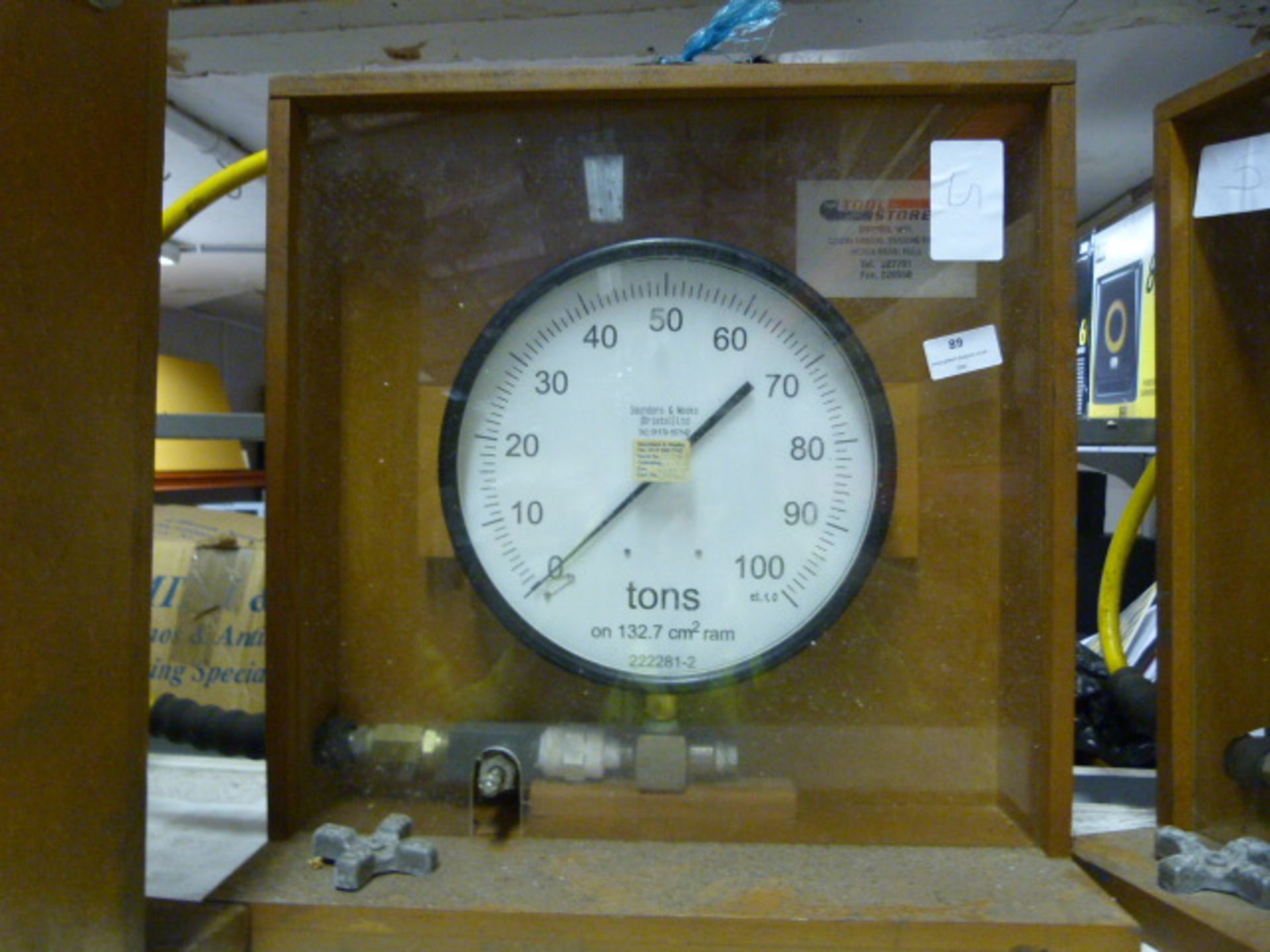 *Saunder & Weeks 100 Tonne Pressure Gauge