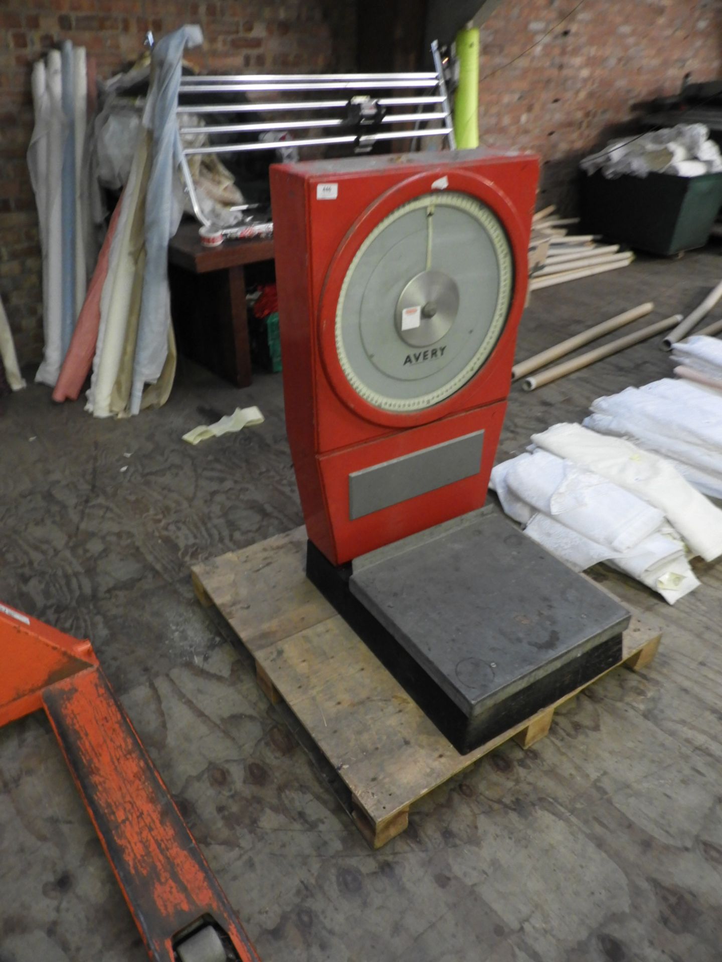 Set of Avery Platform Scale to Weigh 100kg