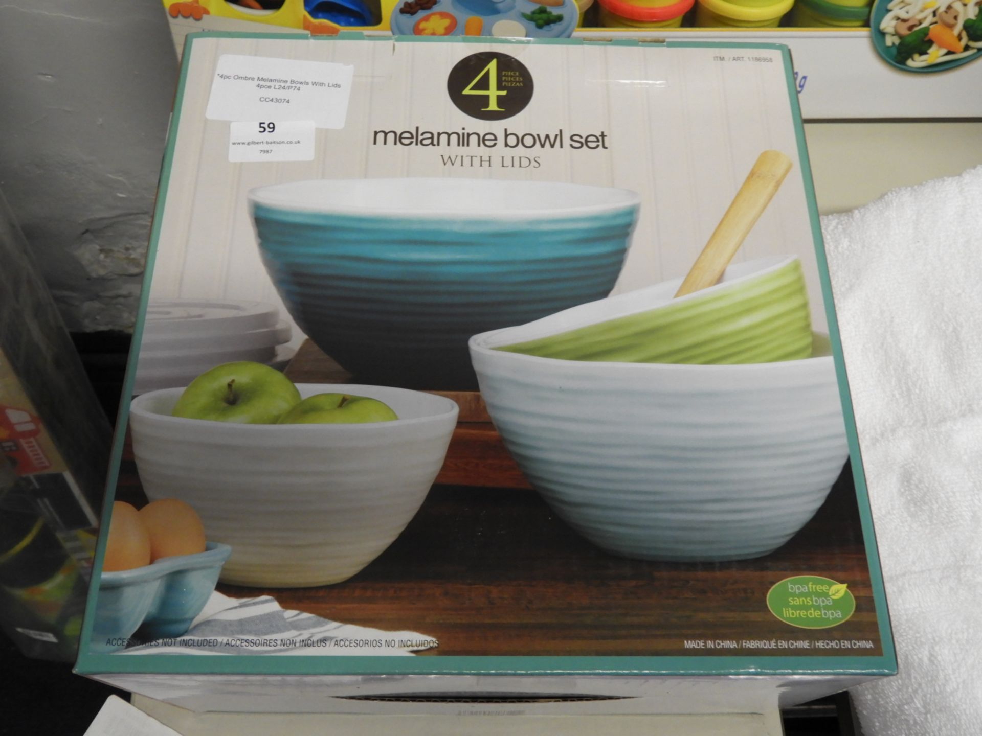 *Ombre Melamine Bowls with Lids 4 Piece Set