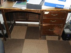 *Antique Oak Single Pedestal Desk