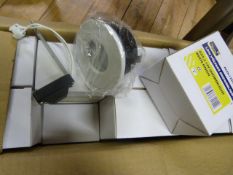 *Box of 20 Newlec NLD12SHWH White Finish 12V Shower Lights