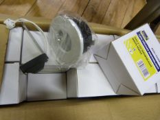 *Box of 20 Newlec NLD12SHWH White Finish 12V Shower Lights