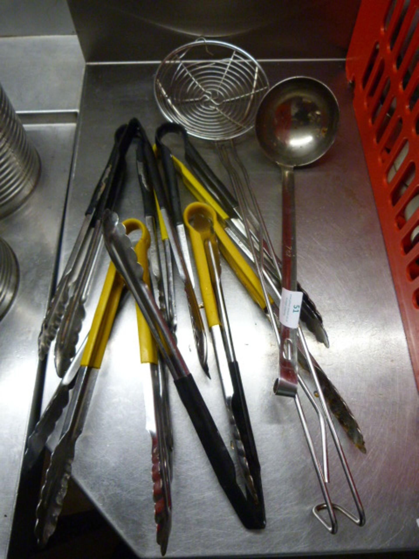 *Small Quantity of Kitchen Utensils