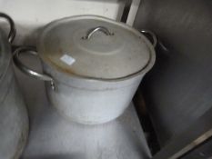 *Large Cooking Pot