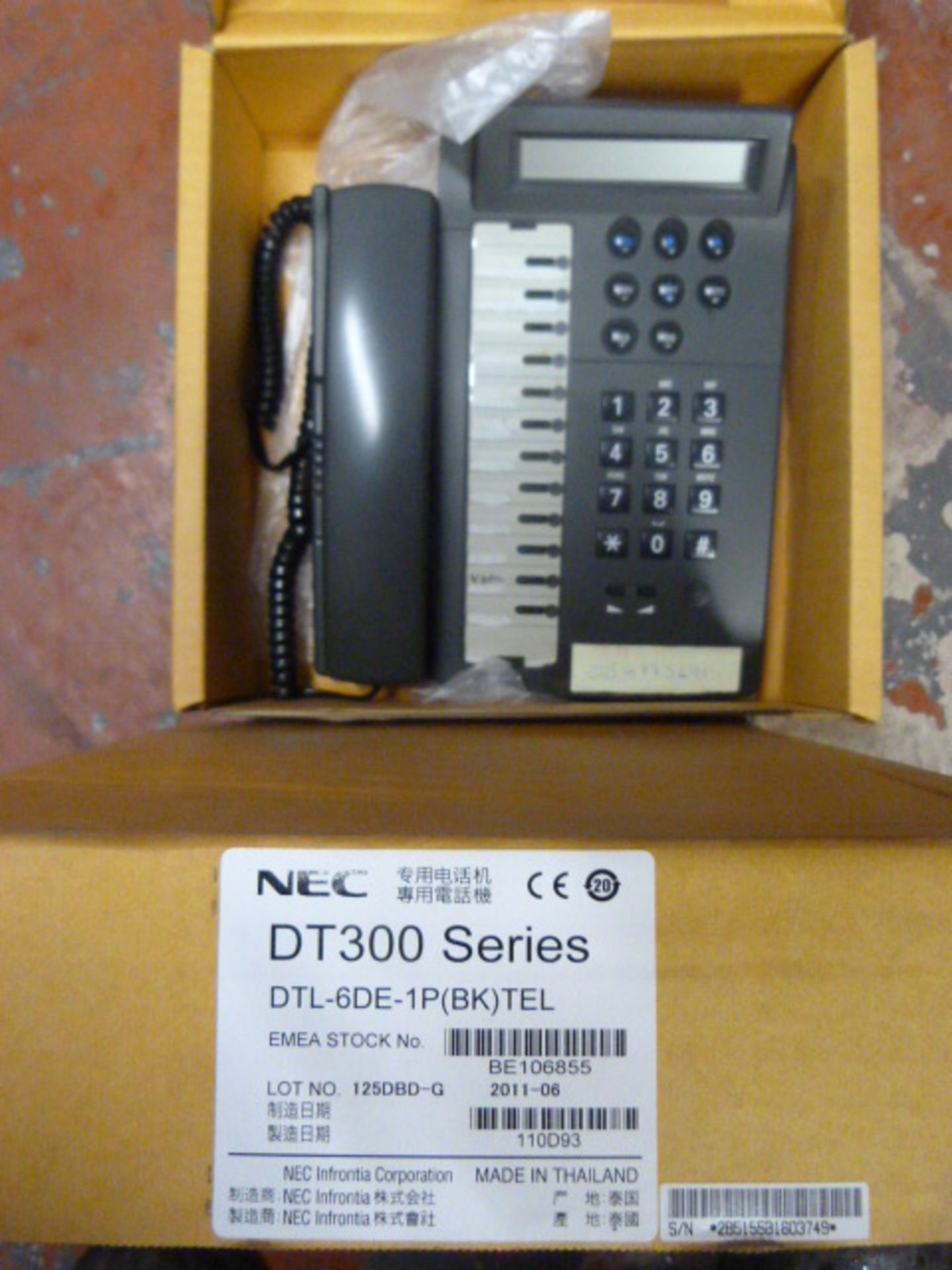 *Six Nec DT300 Series Telephones
