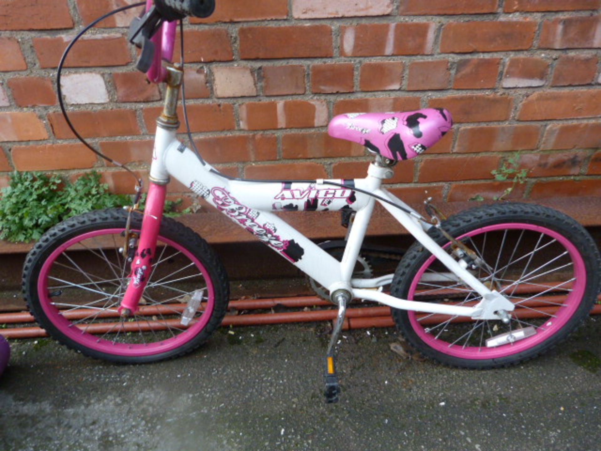 Avigo Breezer Girls Bicycle