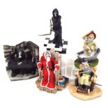 Various Clarecraft Discworld character figures, 19cm high, etc. (5)