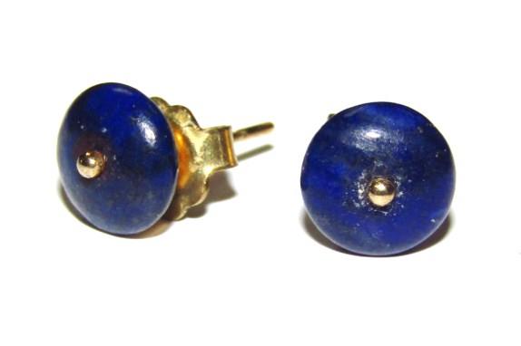 A lapis lazuli necklace with stud earrings, each bead of circular form, on blue string, with a - Image 2 of 3