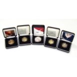 Various commemorative coins, etc, to include 2003 Elizabeth II Solomon Islands commemorative 25