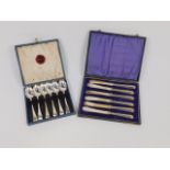 A set of six Edward VII silver grapefruit spoons, monogram engraved, Sheffield 1907, cased, 3.