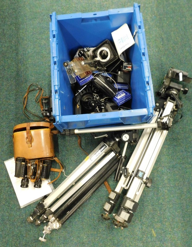 A collection of camera equipment etc., to include some binoculars, lens related items, Canon