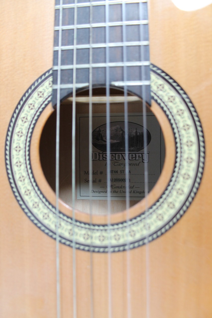 A Discovery Tanglewood acoustic six string guitar DVT44STNA, with interior label, 100cm wide. - Image 2 of 5