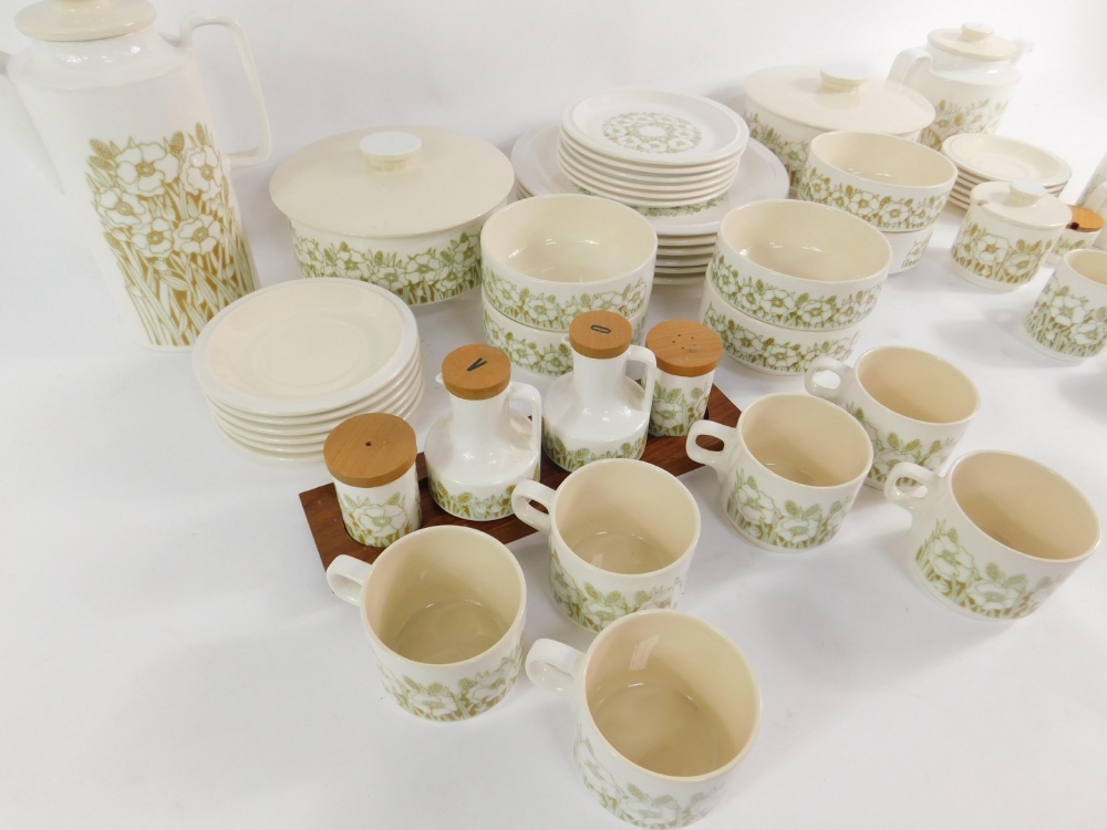 A Hornsea pottery part dinner tea and coffee service decorated in the Fleur pattern, comprising pair - Image 3 of 4