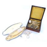 Costume jewellery, to include bar brooch, dress rings, imitation pearls, etc.