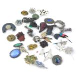 Costume jewellery brooches, to include stone set brooches, parrot abstract brooch, 60s and 70s