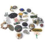 Costume jewellery brooches, to include 60s and 70s style vintage brooches, stone set brooches,