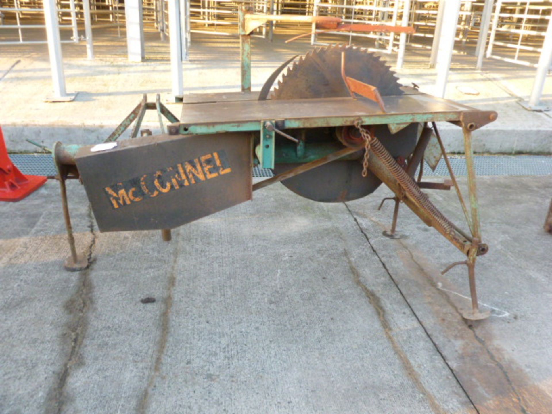 MCCONNEL SAW BENCH