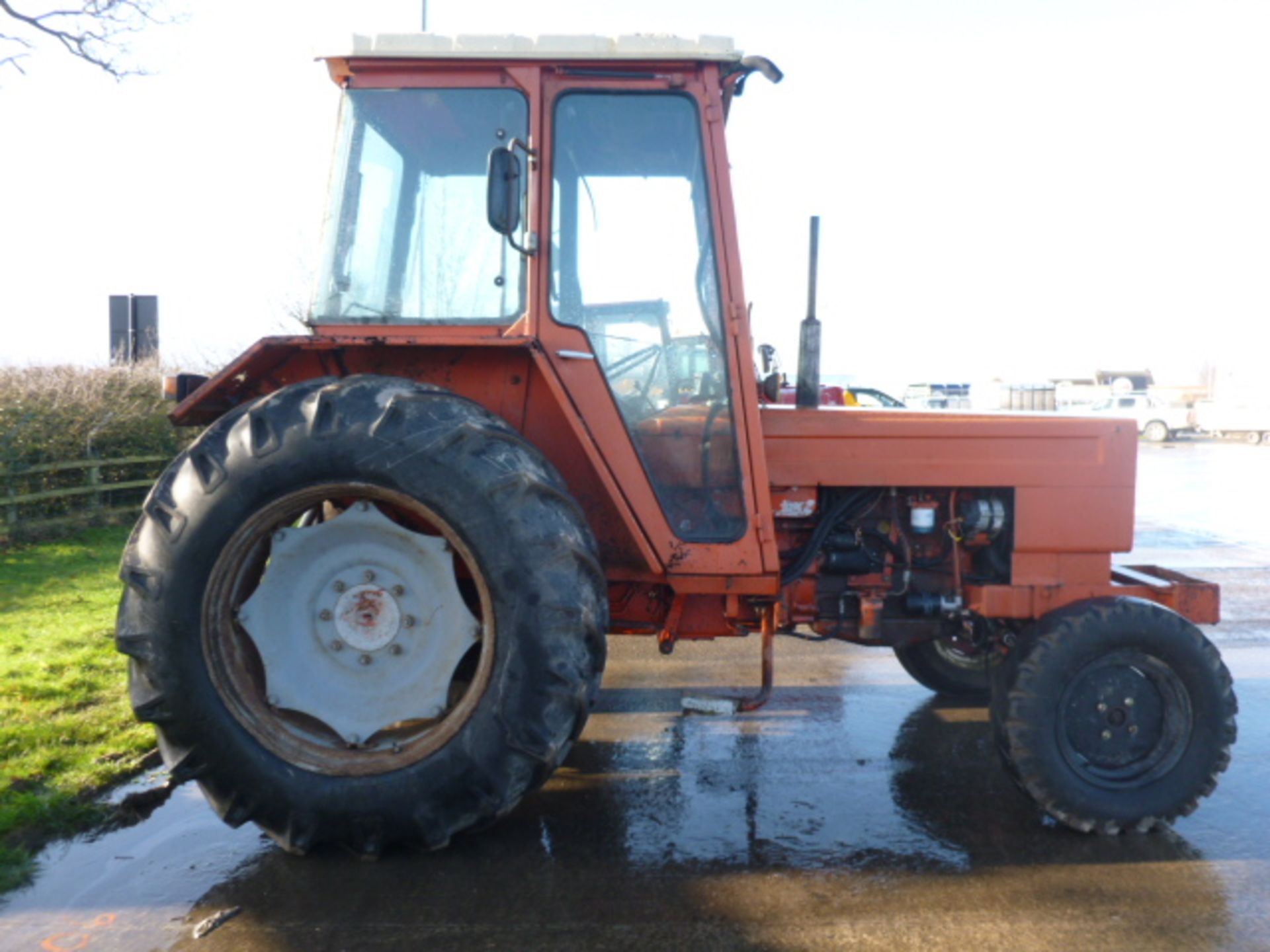 RENAULT 2WD TRACTOR - Image 3 of 6