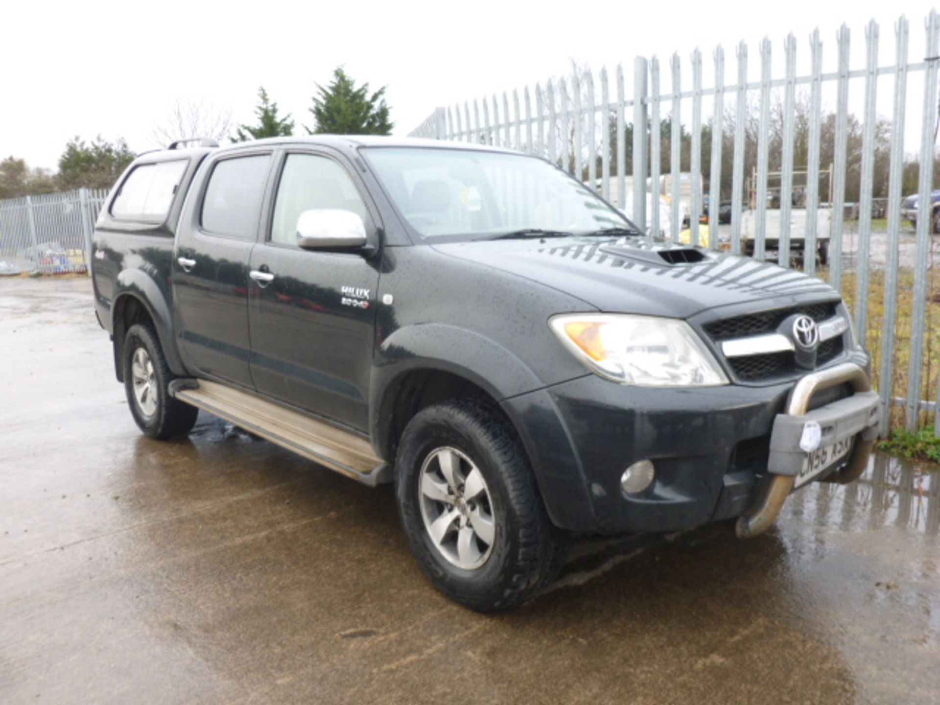 2006 TOYOTA HILUX 3.0VIGO BLACK 279,000 KILOMETRES