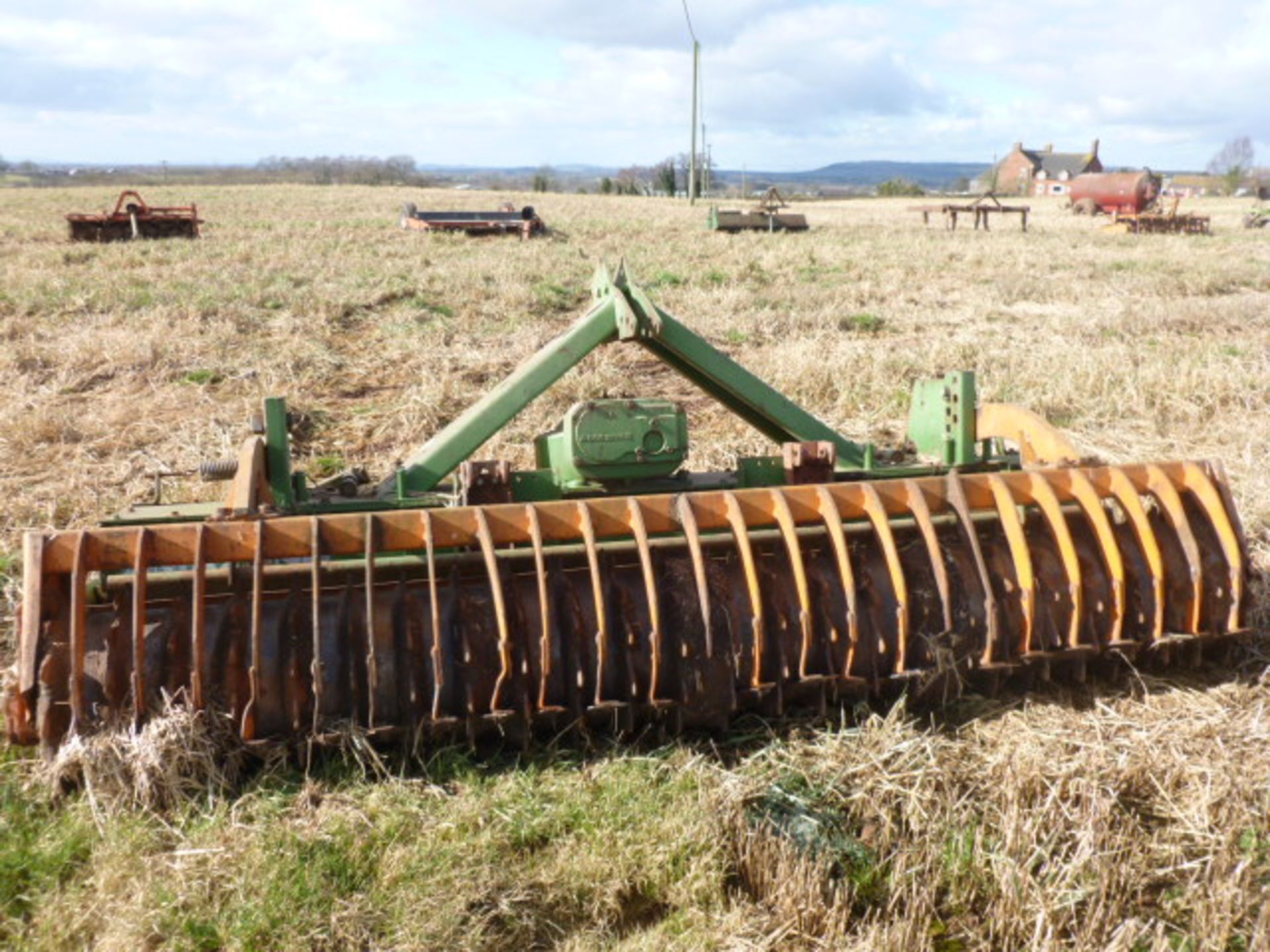 AMAZON KE 30 POWER HARROW C/W PACKER ROLL - Image 2 of 2