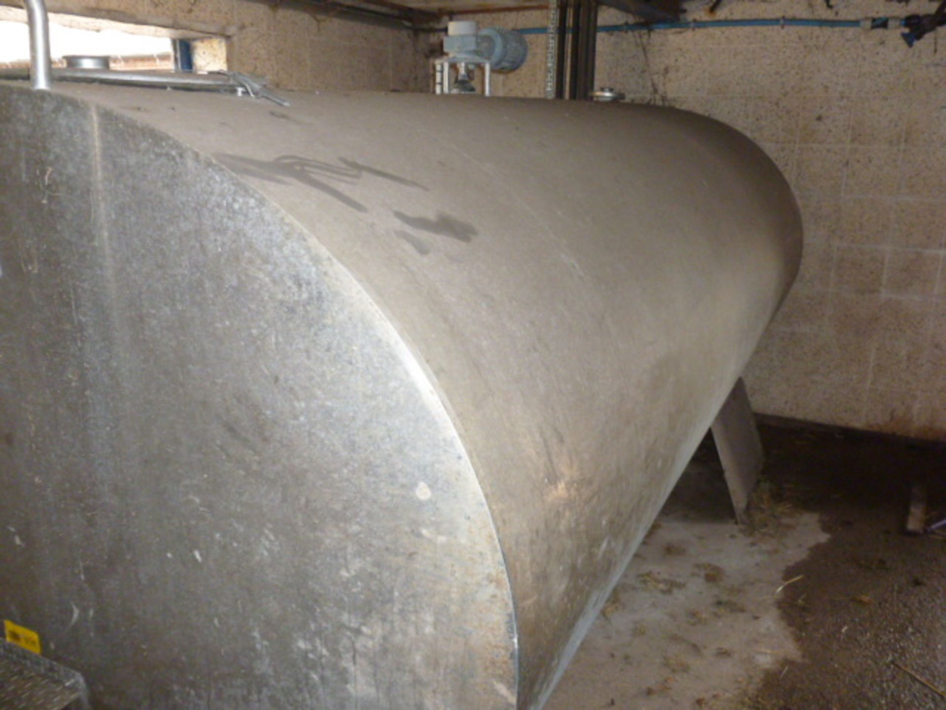 MUELLER EUROP DX BULK MILK TANK 8000 LITRES (SOLD IN SITU)