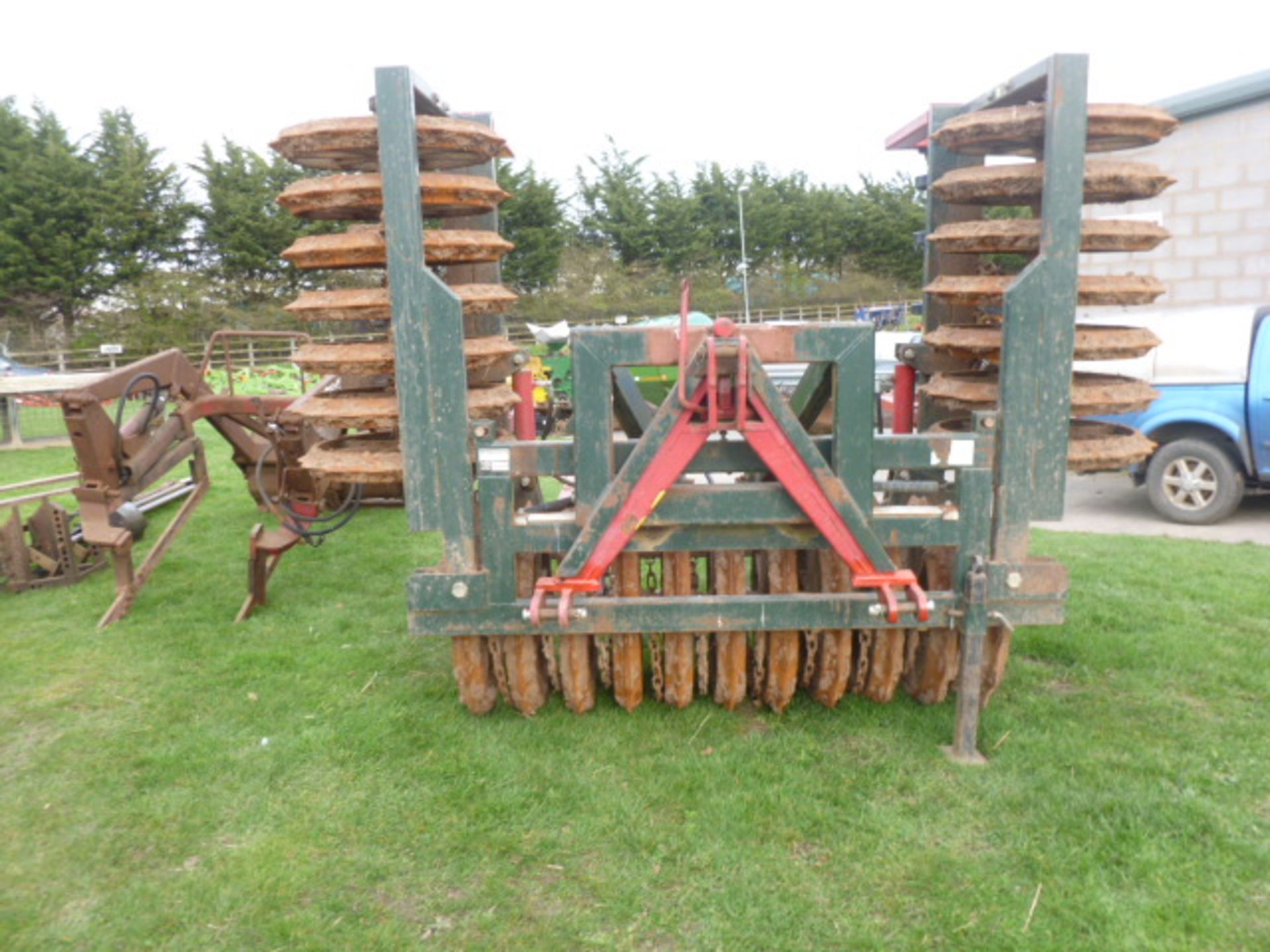 HRH 6M  FOLD UP FRONT PRESS & CULTIVATOR