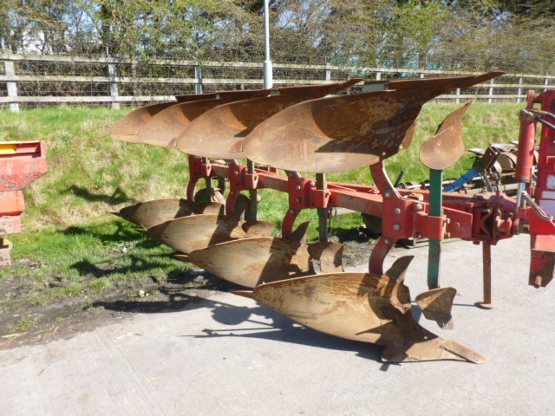 4 FURROW VOGEL AND NOOK PLOUGH