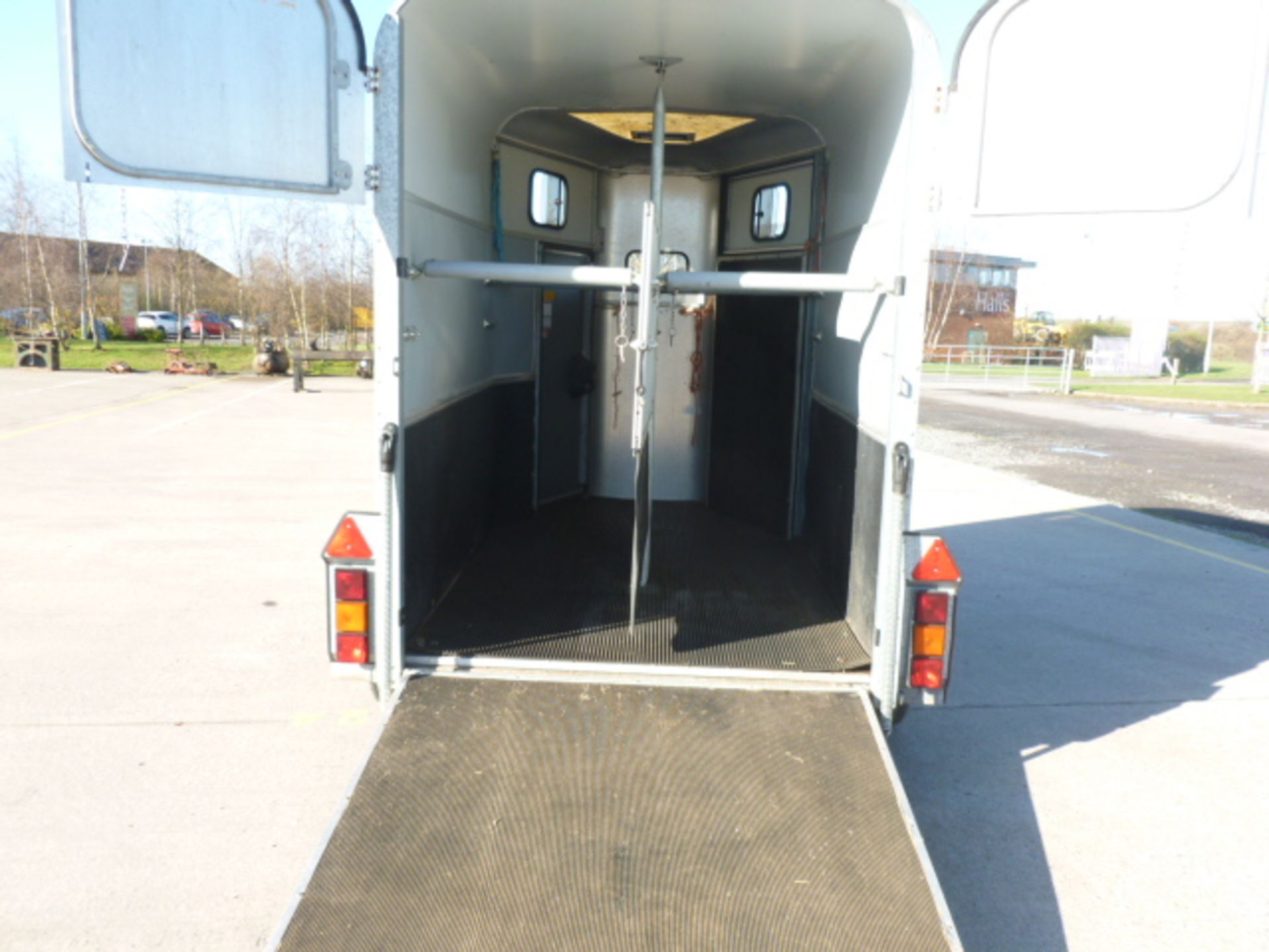 IFOR WILLIAMS HB505 HORSE BOX - Image 2 of 3