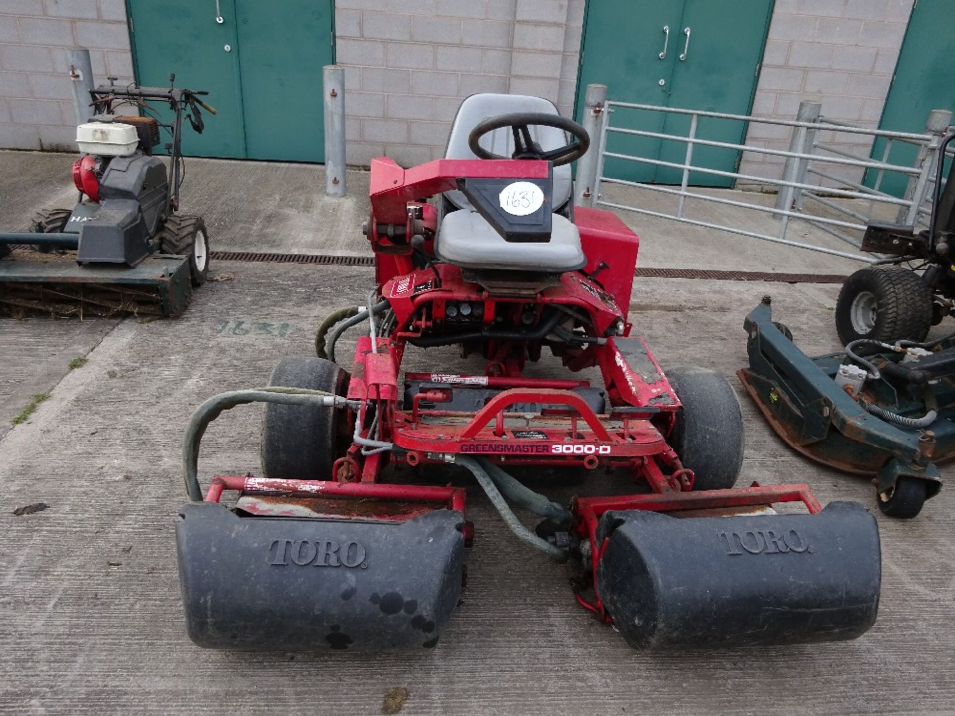 TORO 3000D DIESEL GREENS MOWER 1504HRS