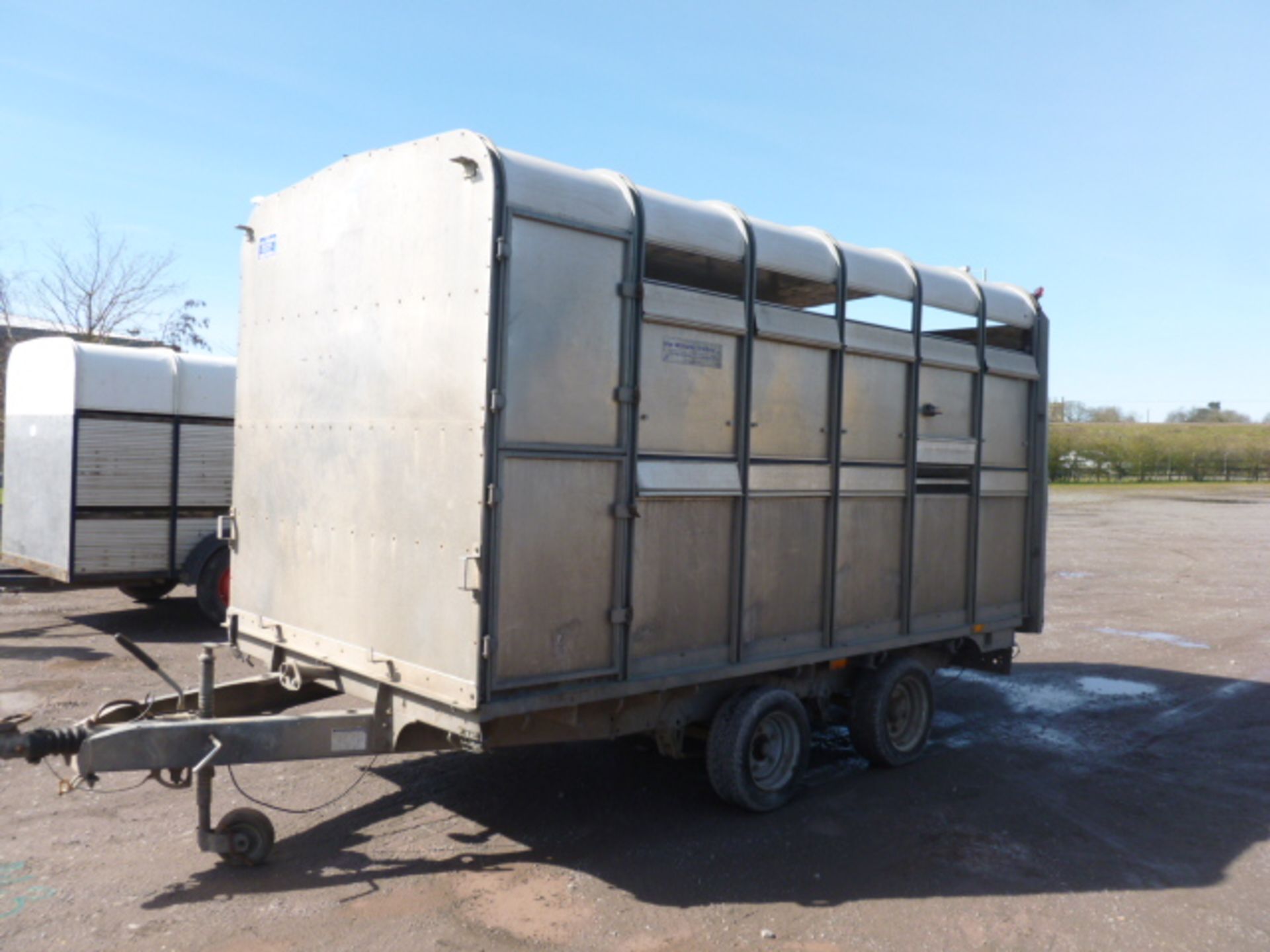 IFOR WILLIAMS DP 120 12FT CATTLE TRAILER - Image 2 of 3