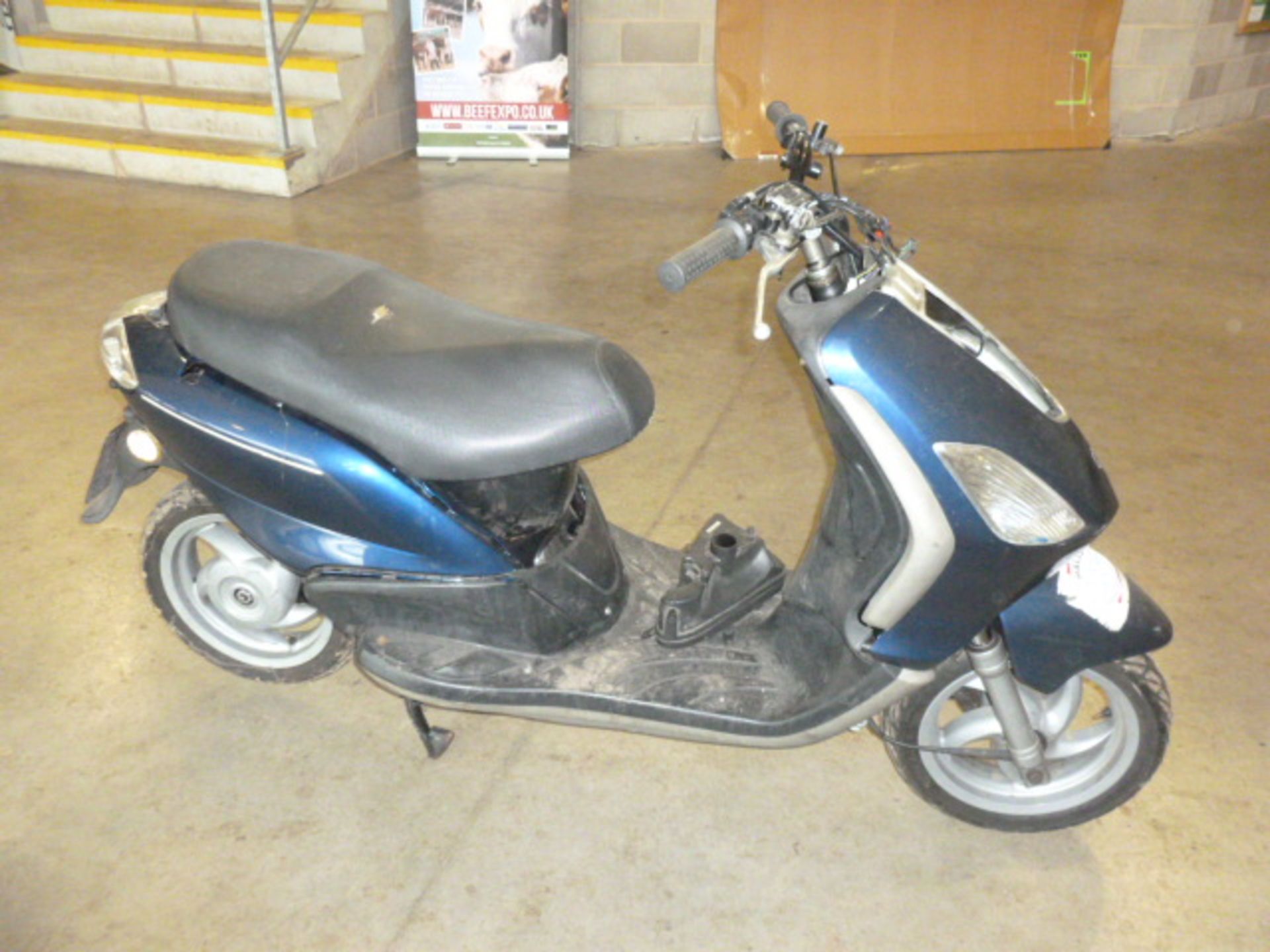 PIAGGIO SCOOTER - Image 3 of 3