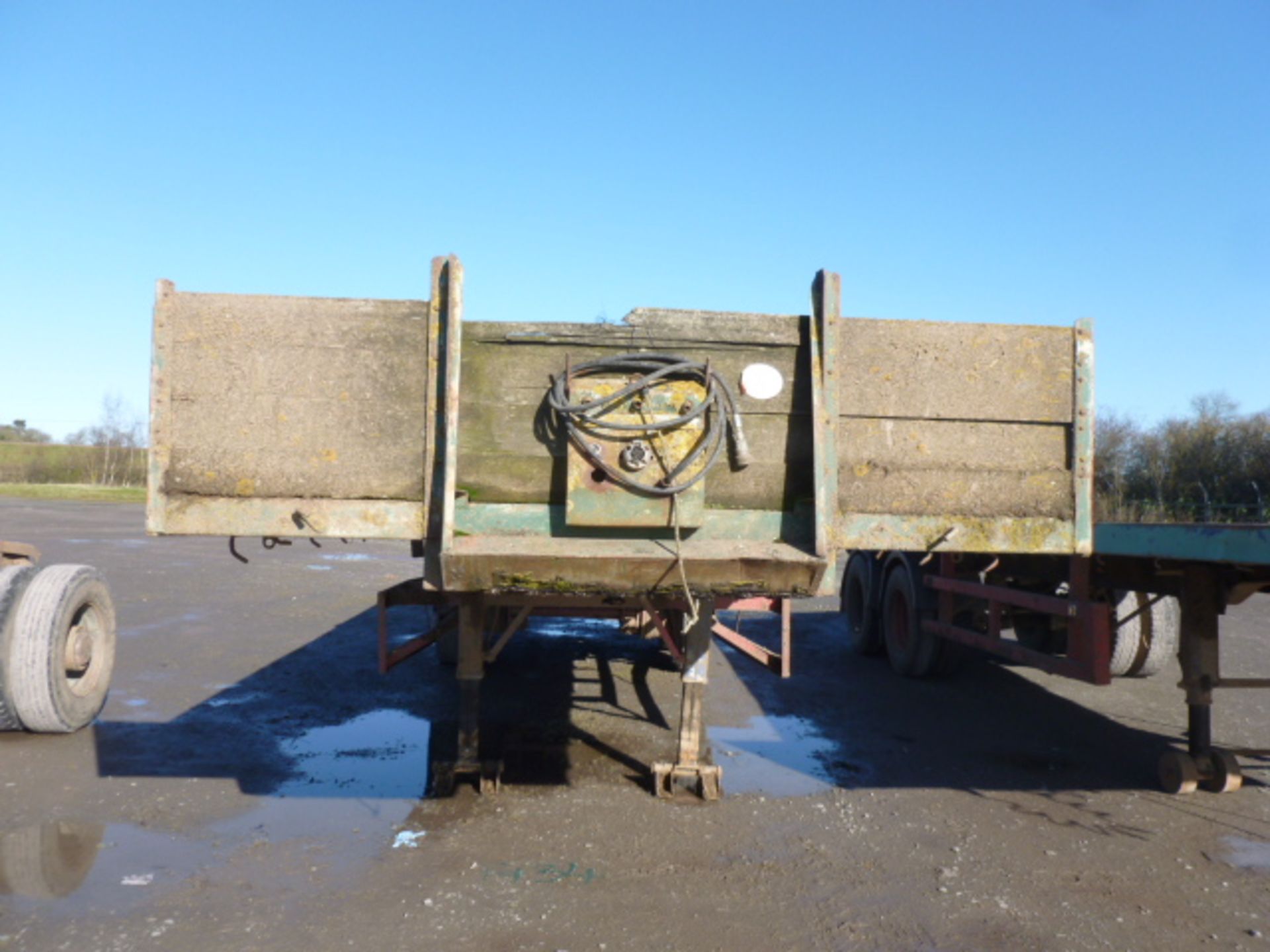 30FT ARTIC BALE TRAILER