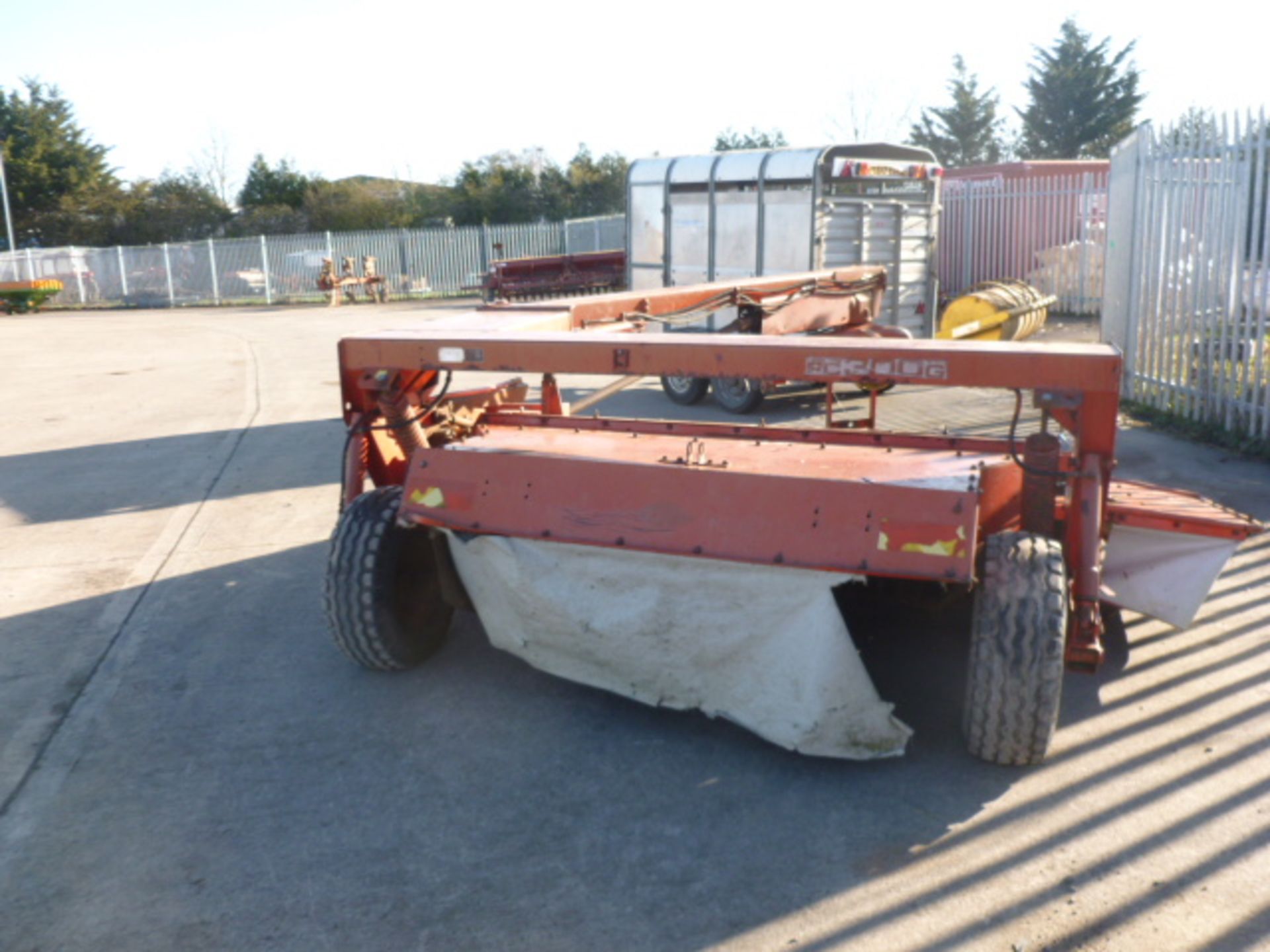 KUHN FC300G TRAILED MOWER CONDITIONER - Image 2 of 2