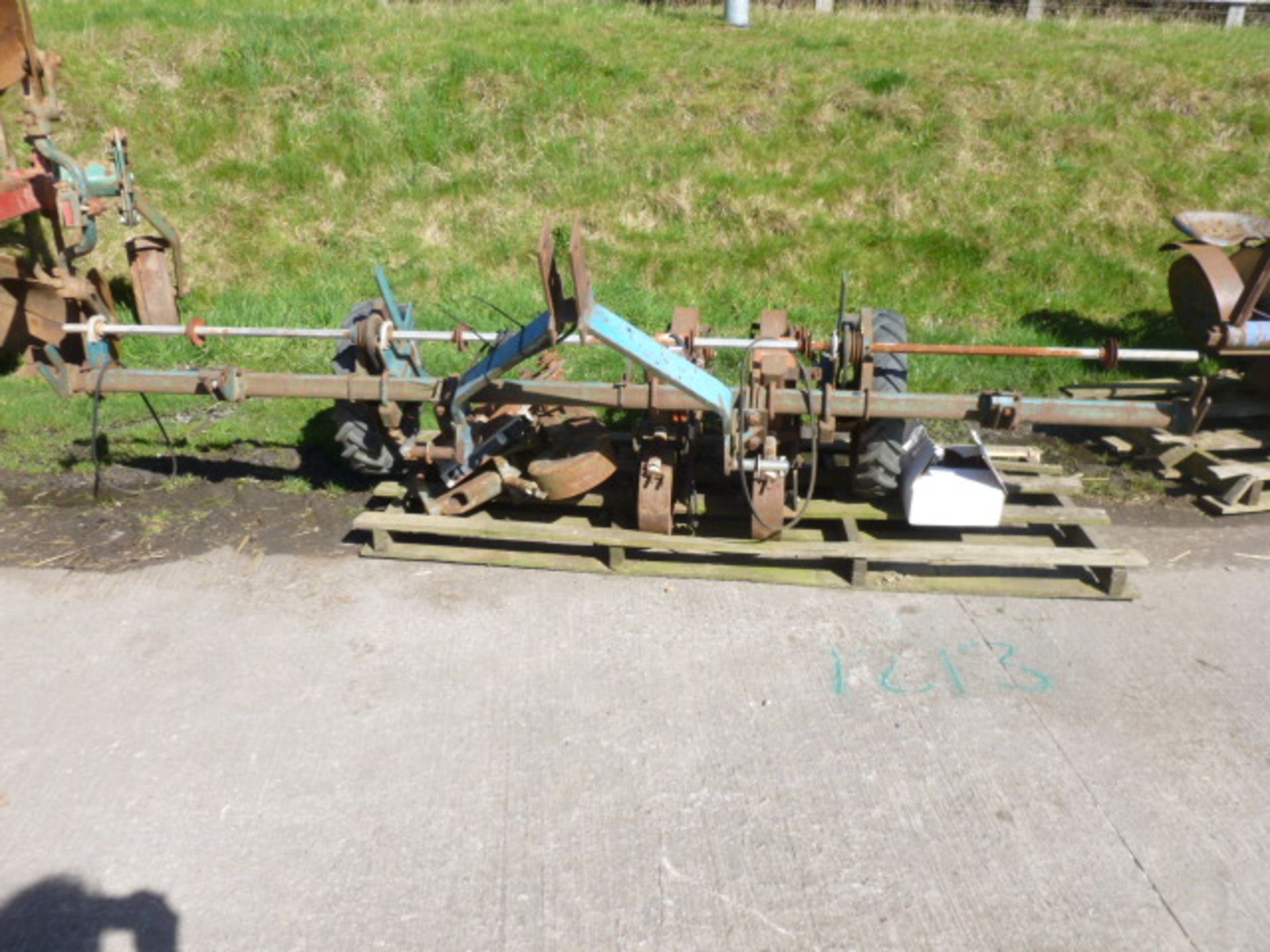 SEED DRILL - STANHAY VEG DRILL C/W BELTS AND CHOKES