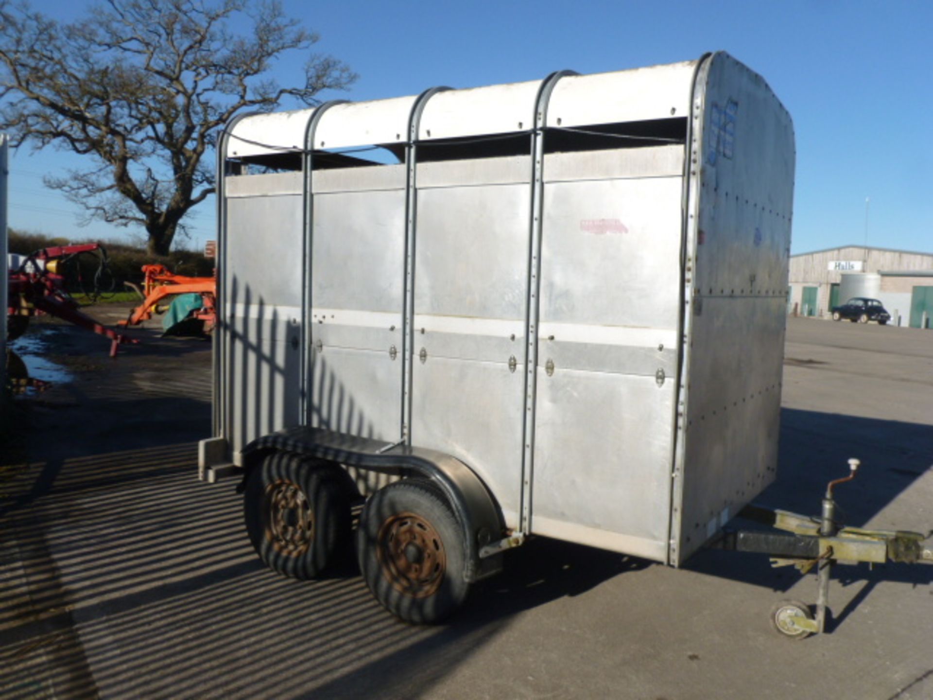 10FT STOCK TRAILER - Image 2 of 3
