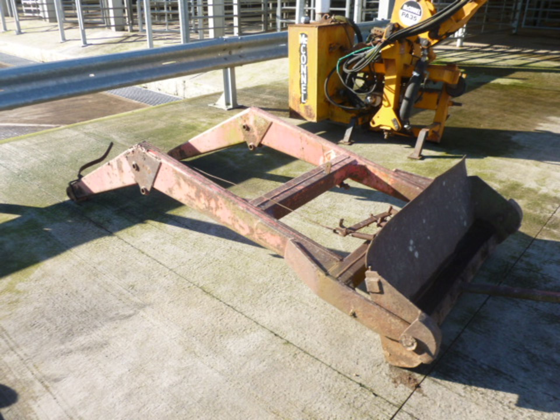FRONT END LOADER FOR MF135 + BUCKET AND BALE SPIKE - Image 2 of 2