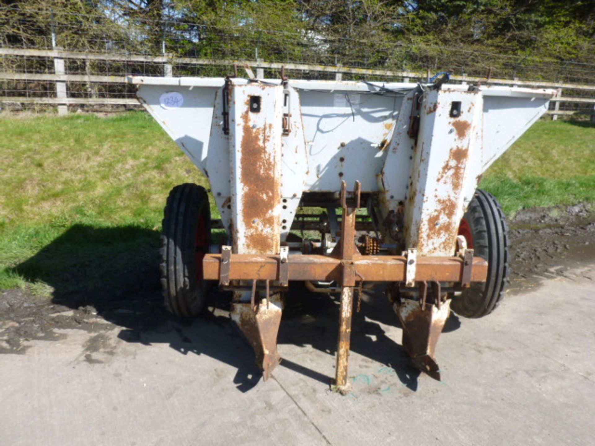 REEKIE POTATO PLANTER