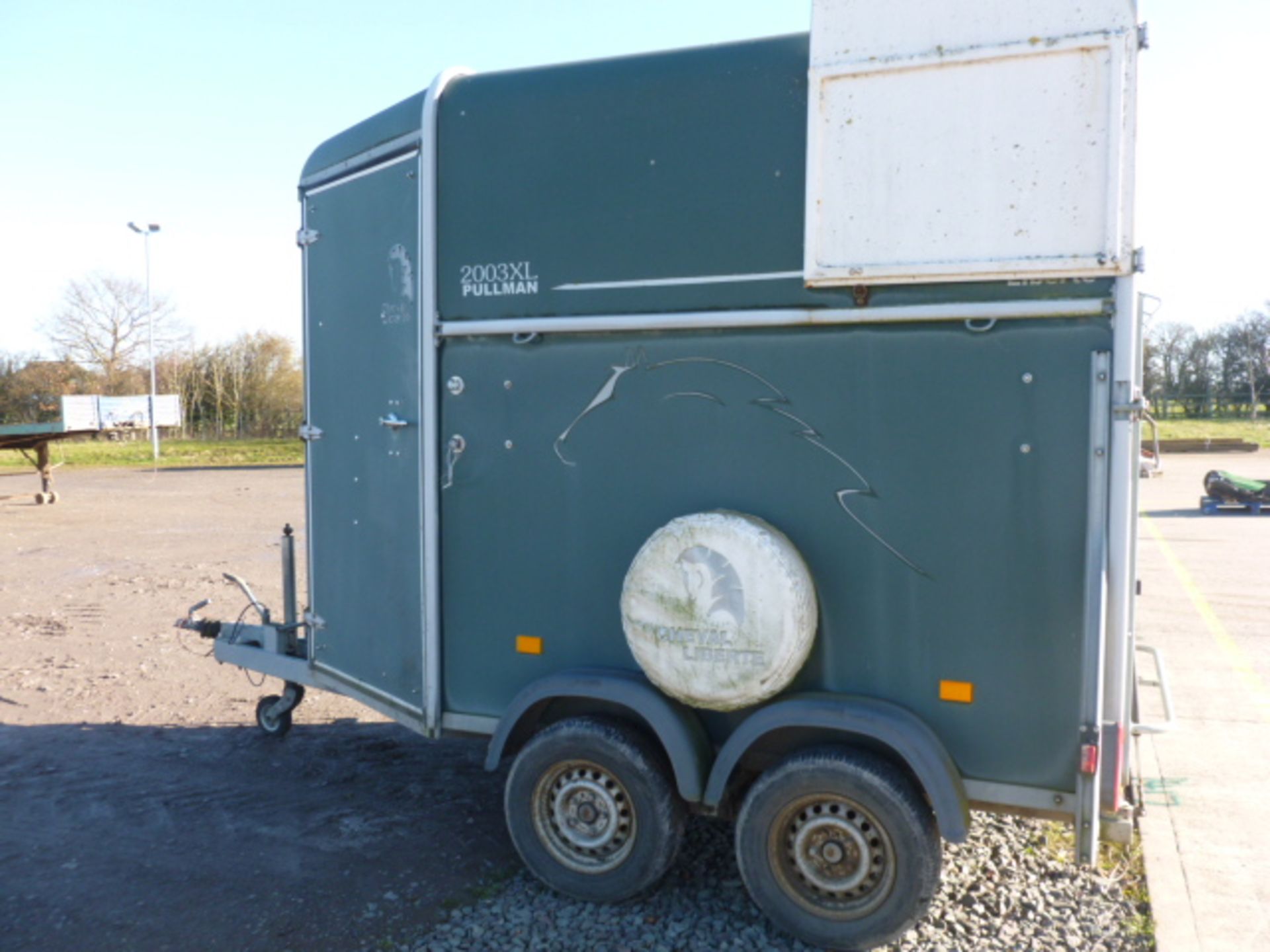 2003 CHEVAL LIBERTE DOUBLE HORSE TRAILER - Image 6 of 6