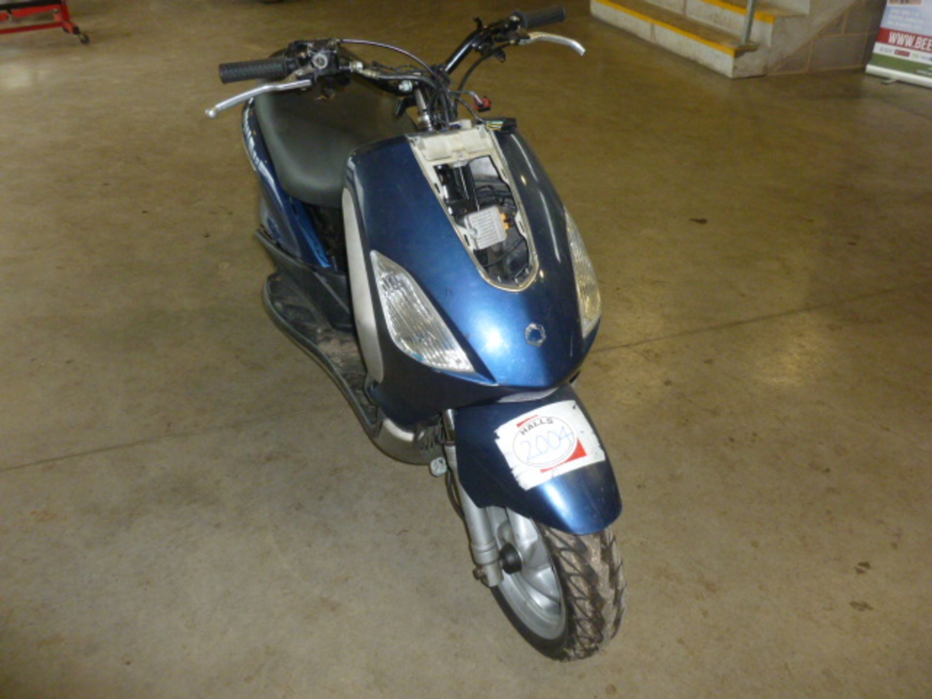 PIAGGIO SCOOTER - Image 2 of 3