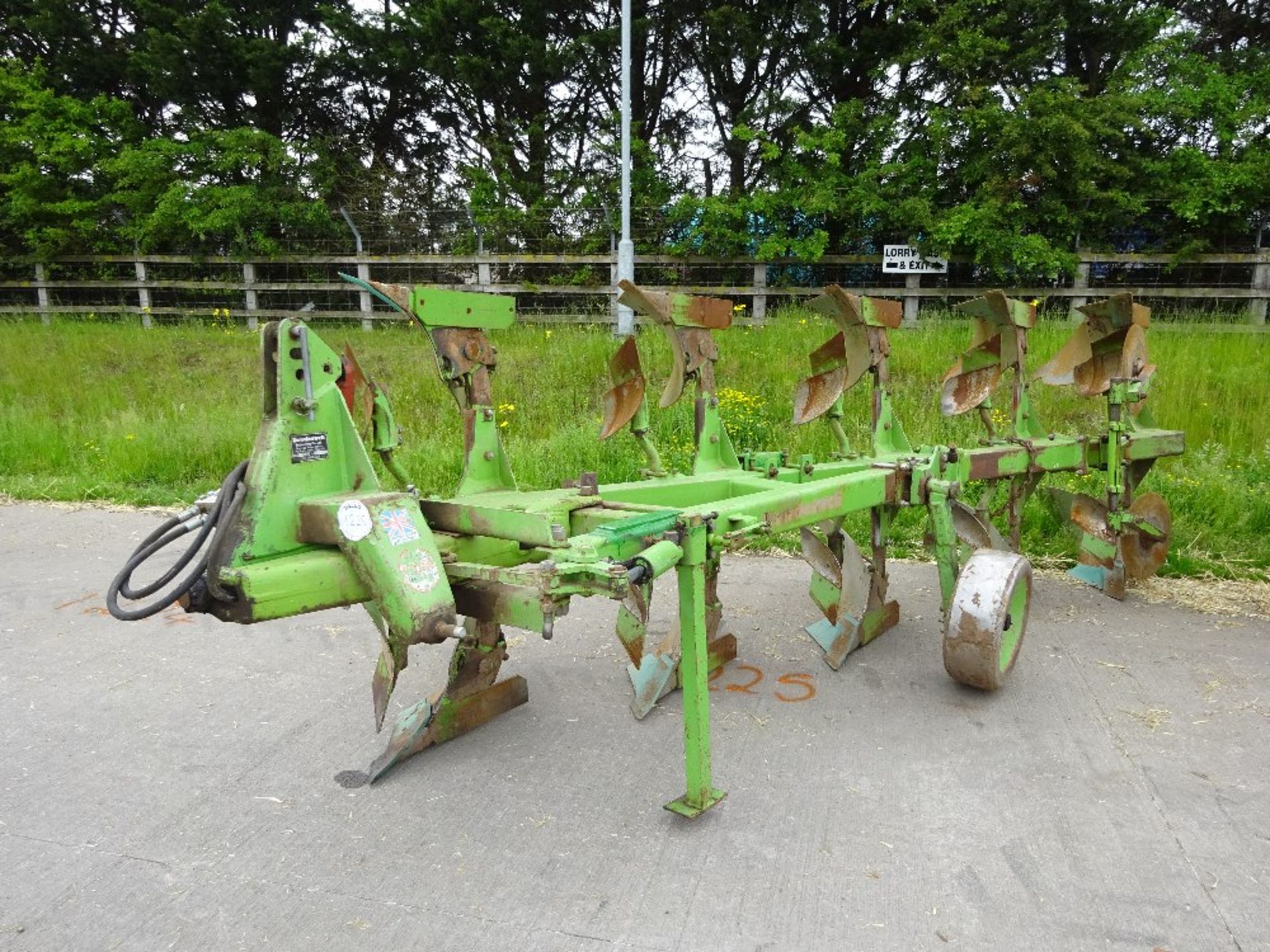 DOWDESWELL DP8B 5F REVERSIBLE PLOUGH