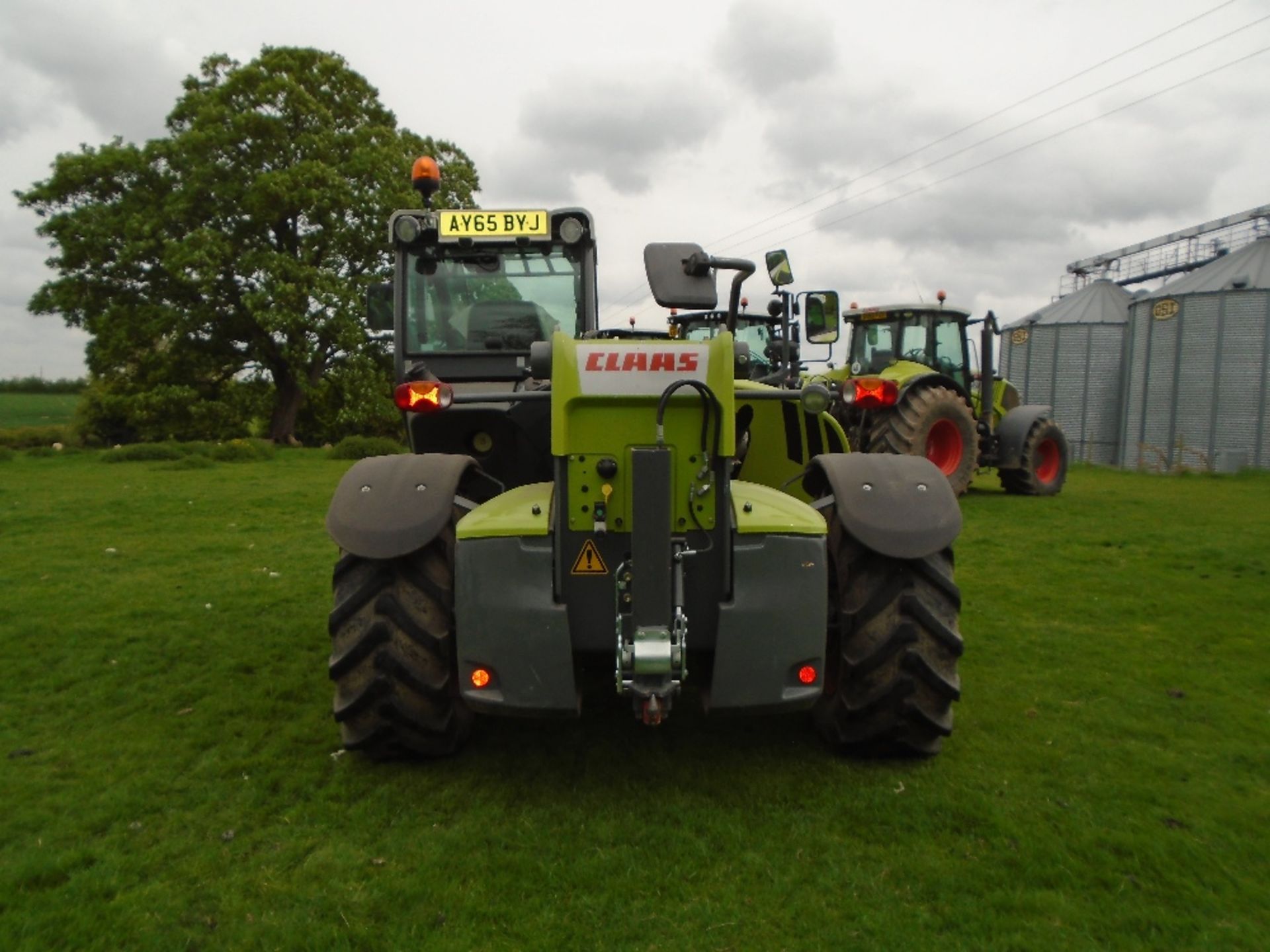 CLAAS SCORPION 7044 VARIPOWER LOADER - Image 3 of 4