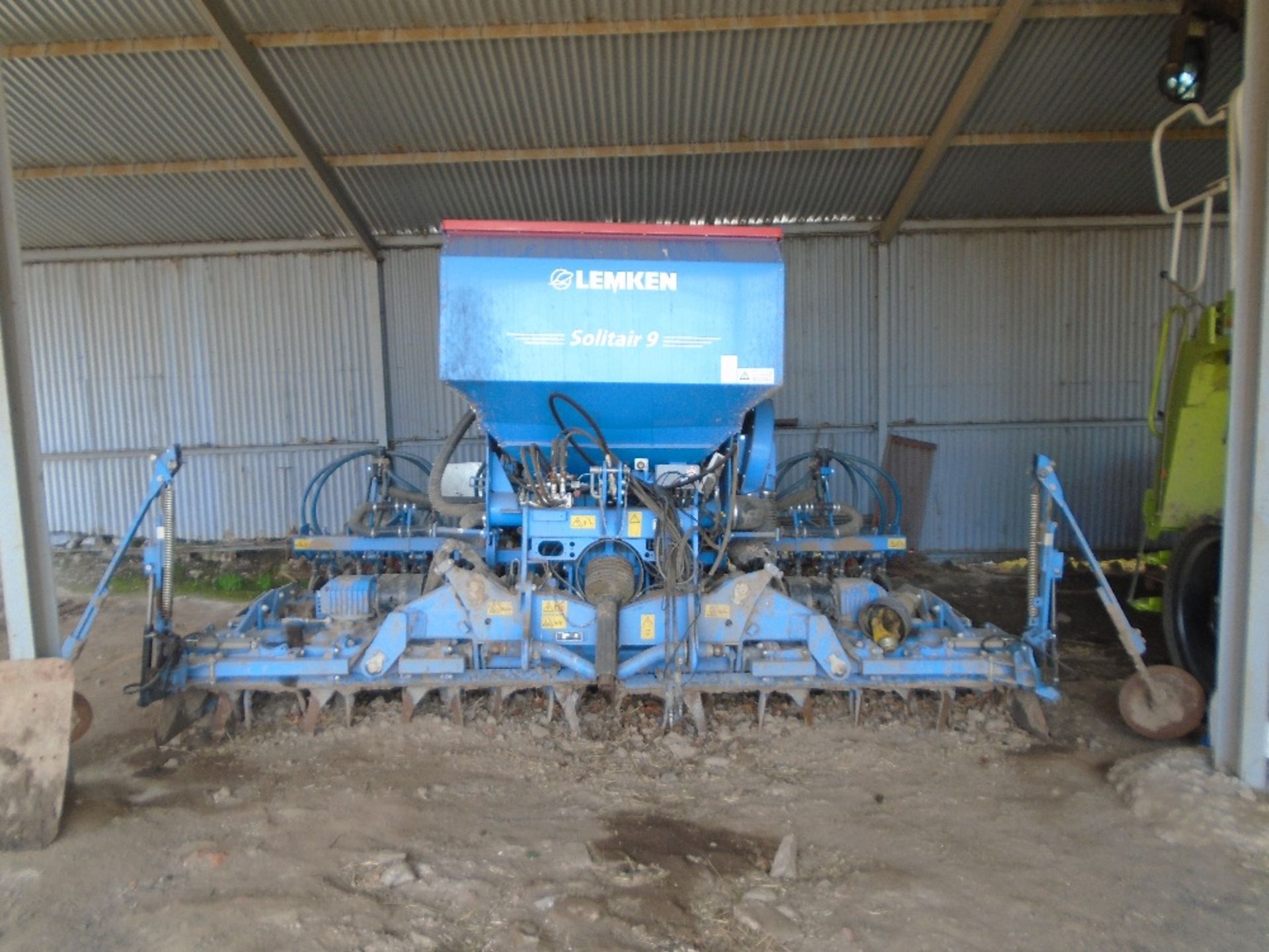 2016 LEMKEN SOLITAIR 9 FOLDING 4M COMBINATION DRILL C/W ZIRKON POWER HARROW - Image 3 of 7