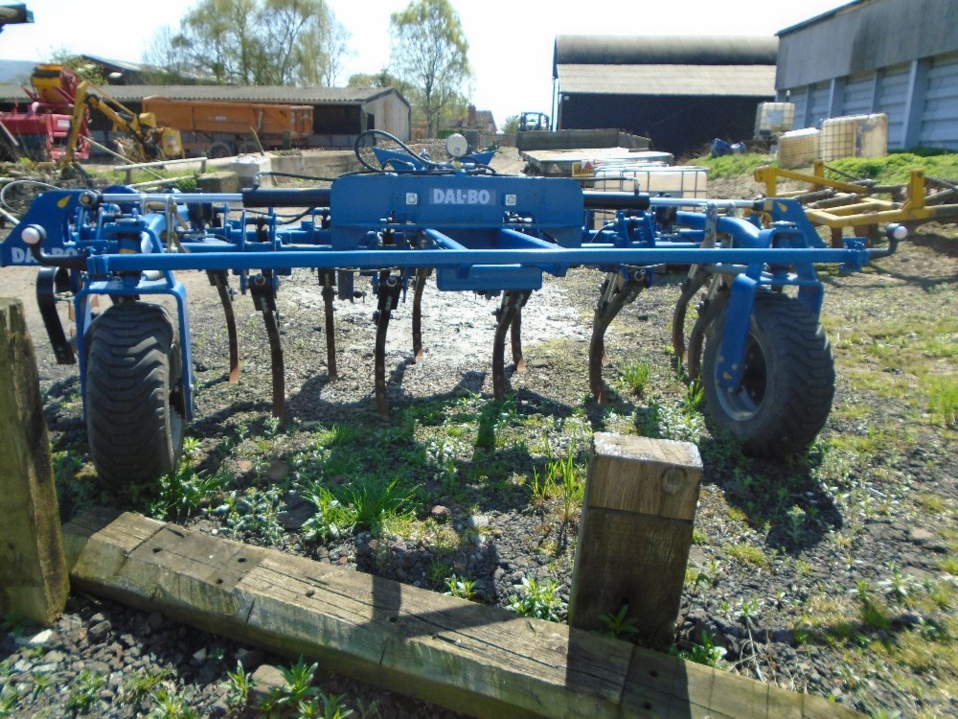 2014 DALBO FRONT GRUBBER FRONT MOUNTED FOLDING CULTIVATOR AUTO RESET - Bild 4 aus 6